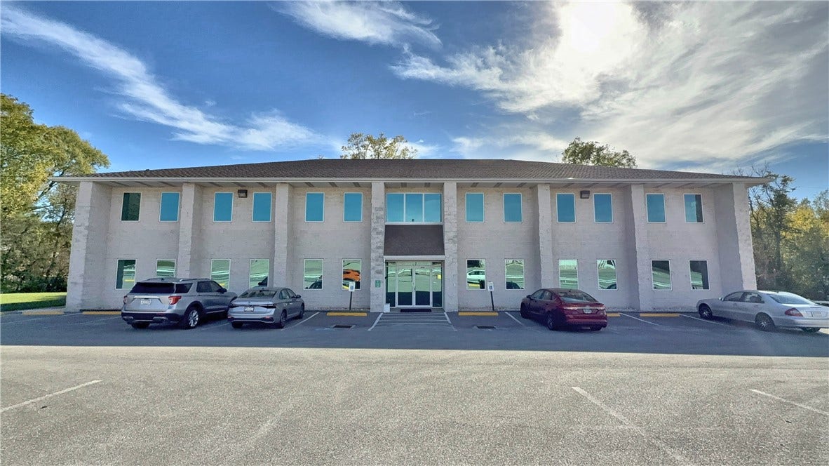 766 E Pittsburgh St, Unit 203, Greensburg, PA 15601