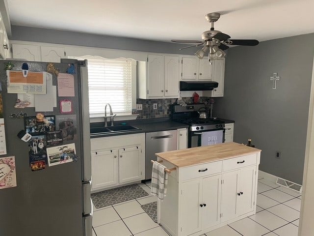 13 Willow Crossing Road, Greensburg, PA 15601