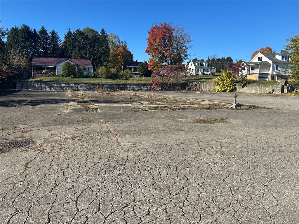 0 Memorial Blvd, Connellsville, PA 15425