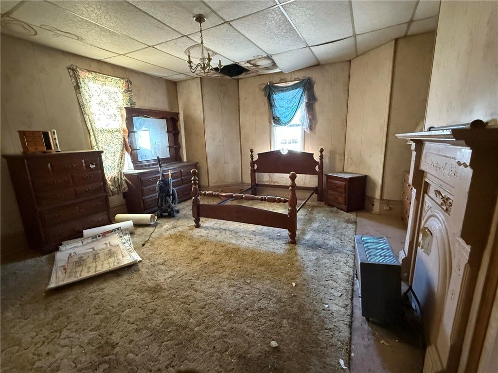 104 E CHURCH AVENUE, Masontown, PA 15461