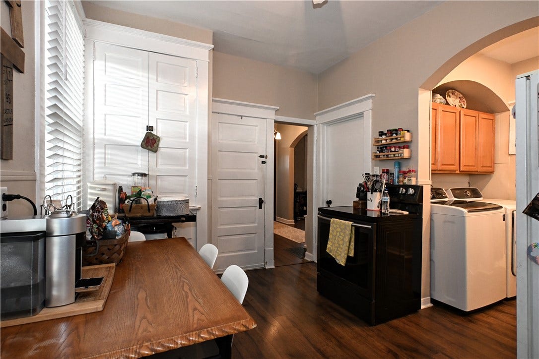208 Independence Street, Perryopolis, PA 15473