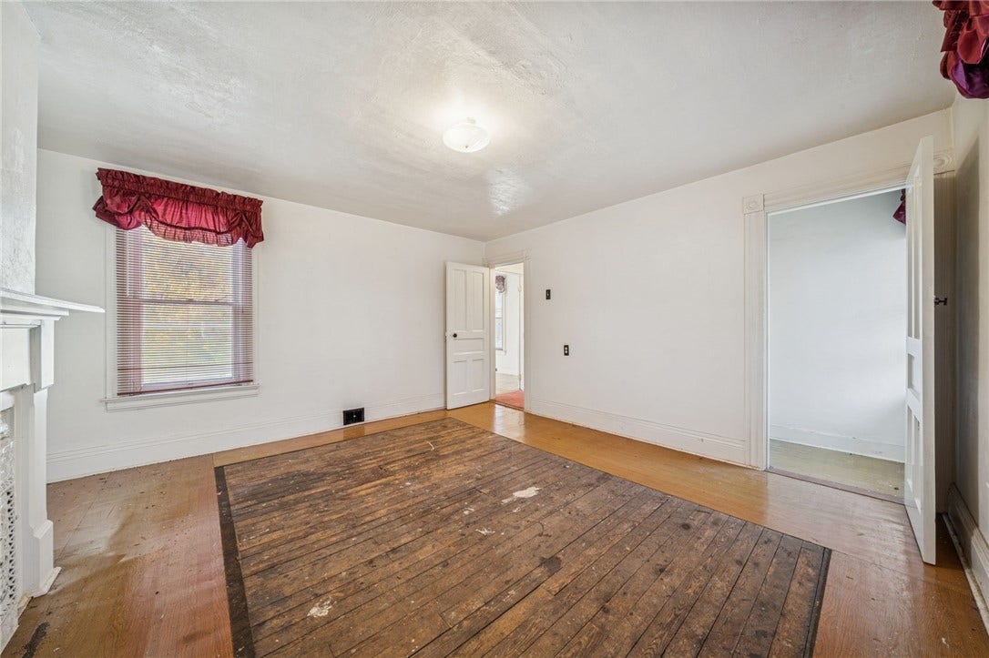 1280 Armstrong Street, North Huntingdon, PA 15647