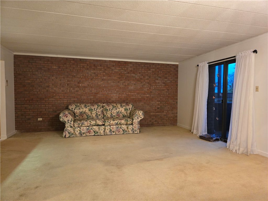 820 E Beau St, #2L, Washington, PA 15301