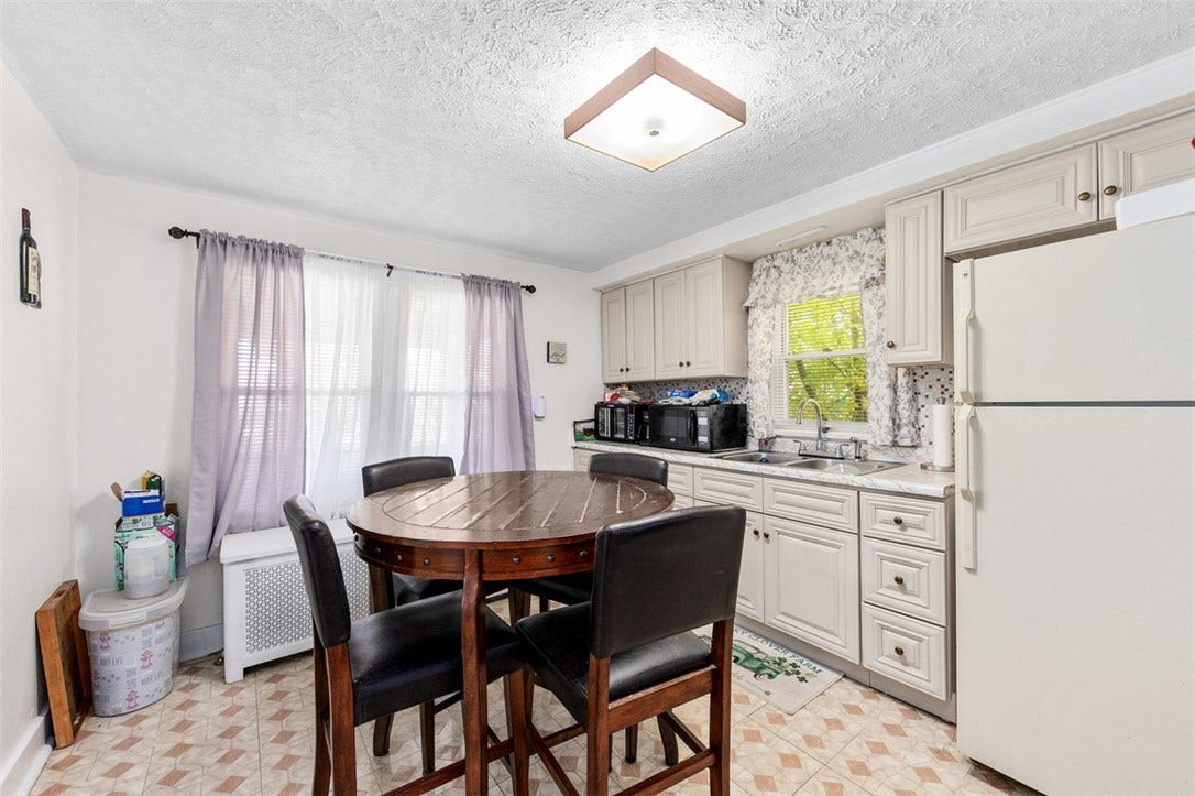 209 E South St, Connellsville, PA 15425