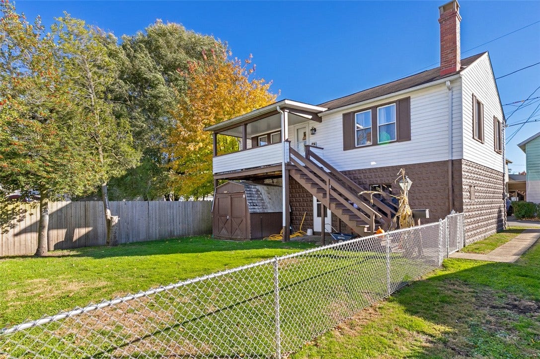 209 E South St, Connellsville, PA 15425