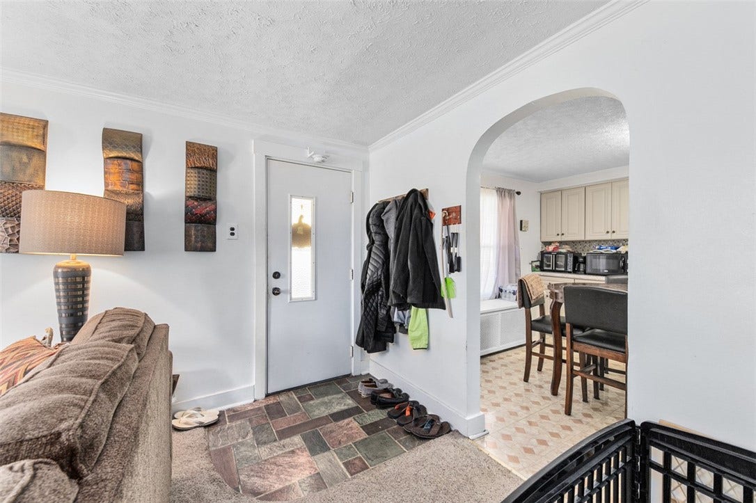 209 E South St, Connellsville, PA 15425