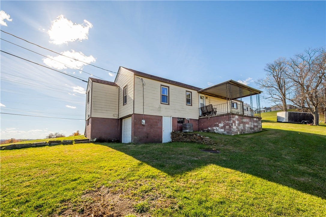 275 Hallam Rd, Washington, PA 15301