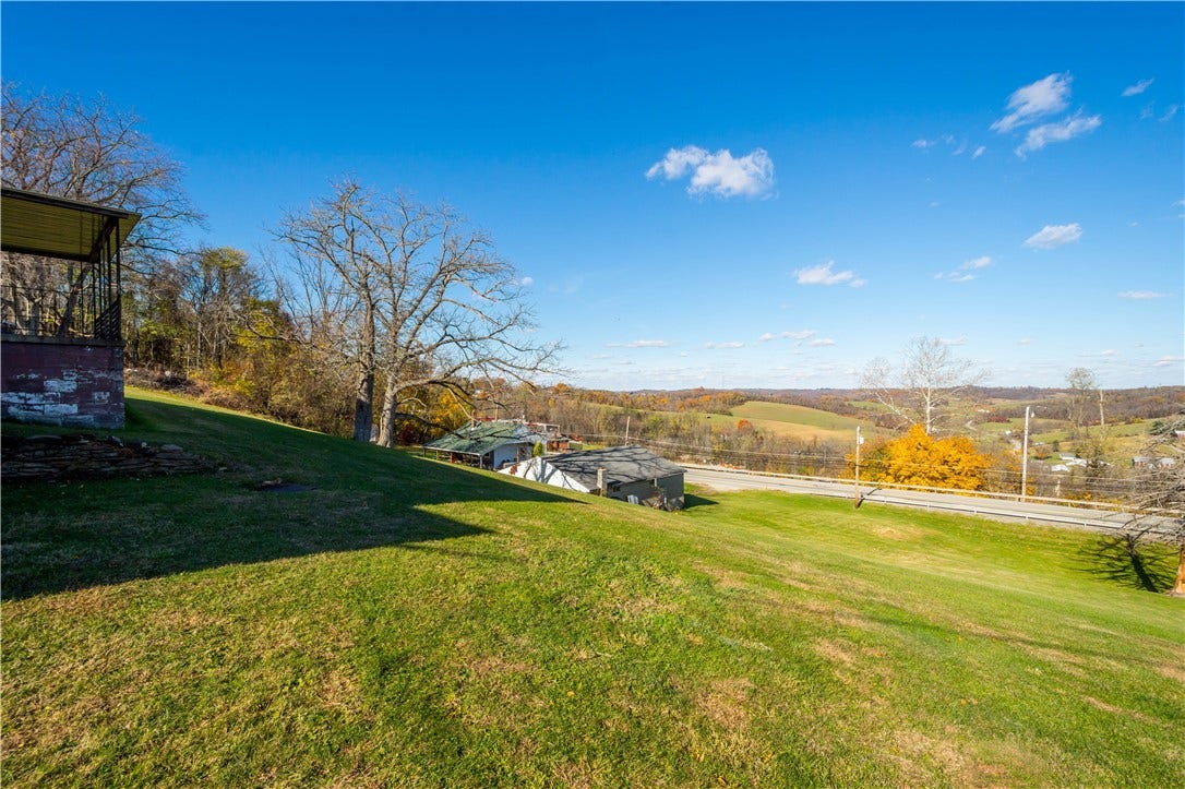 275 Hallam Rd, Washington, PA 15301