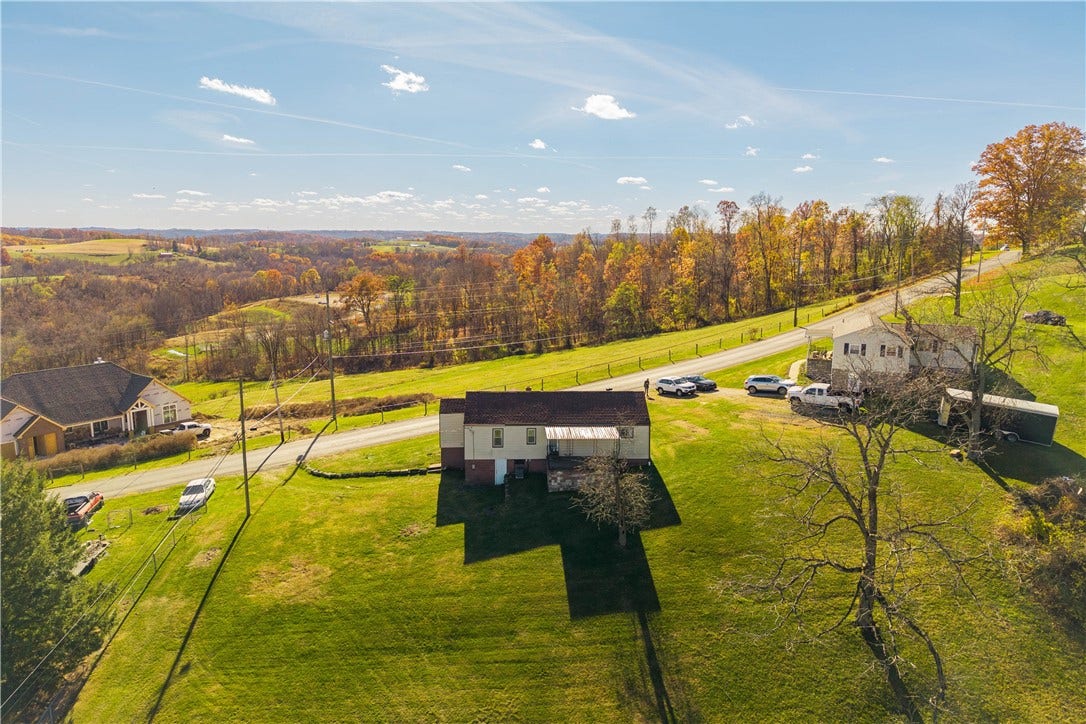275 Hallam Rd, Washington, PA 15301