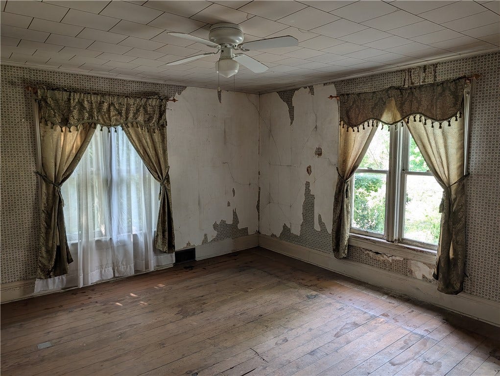 315 Telegraph Rd., Brownsville, PA 15417