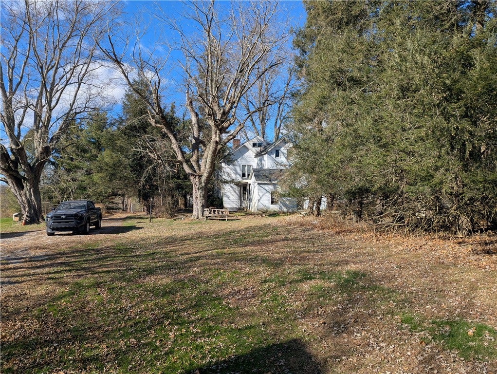 315 Telegraph Rd., Brownsville, PA 15417