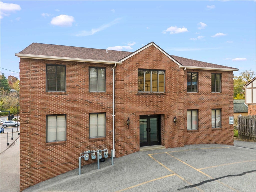 20 Donati Road, Bethel Park, PA 15241