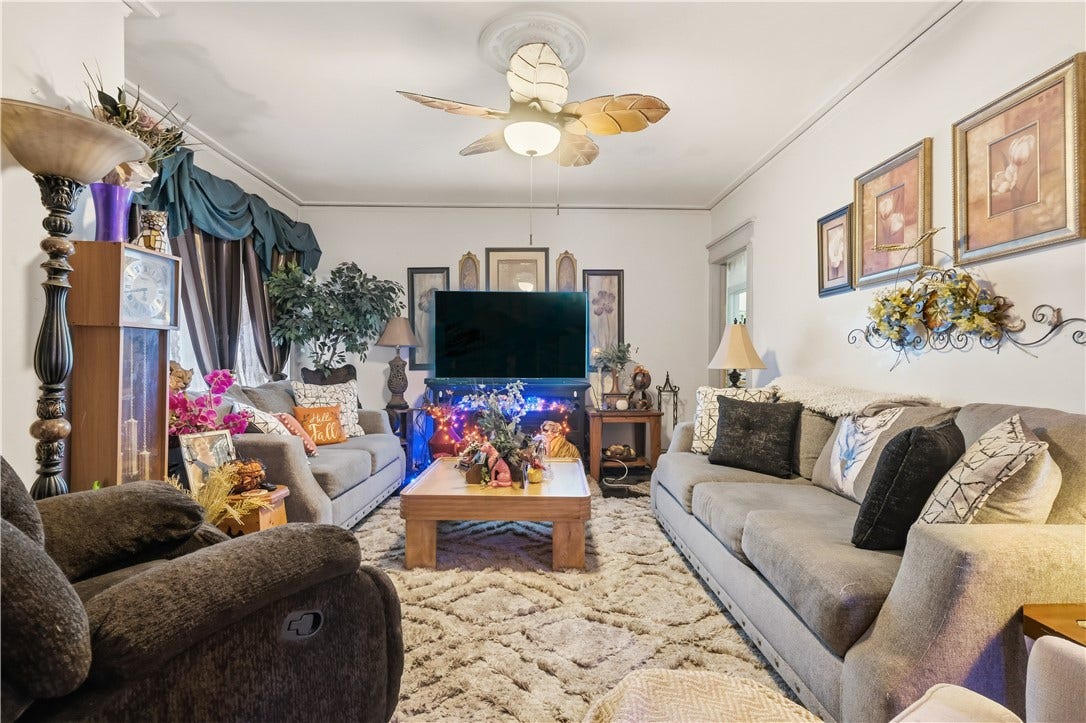 325 W Jefferson St, Butler, PA 16001
