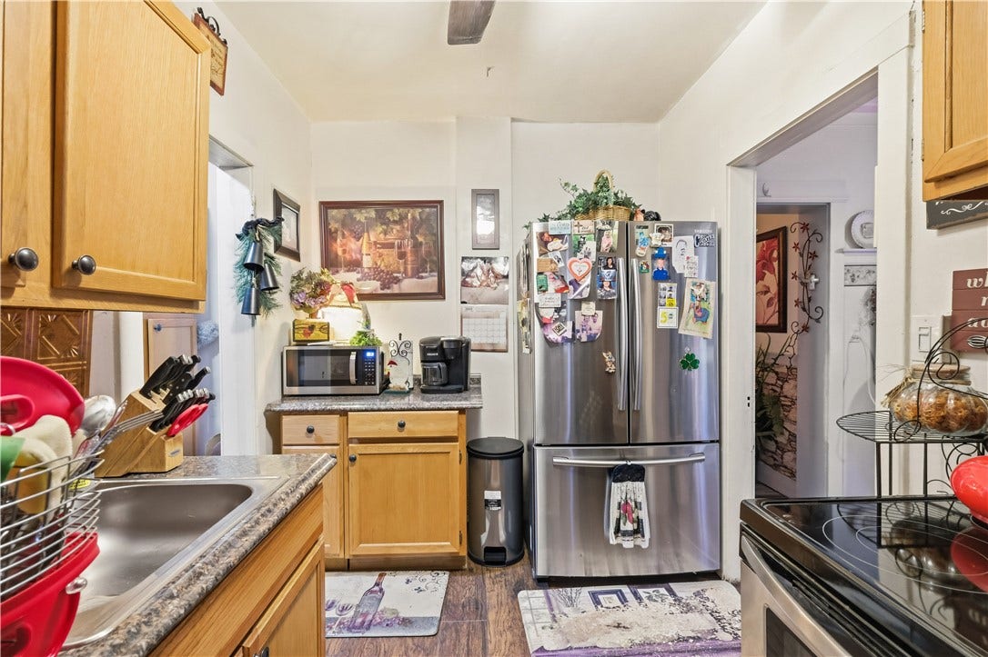 325 W Jefferson St, Butler, PA 16001