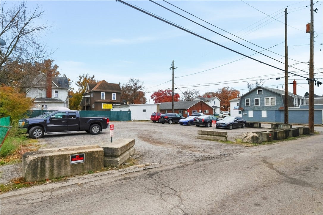 325 W Jefferson St, Butler, PA 16001