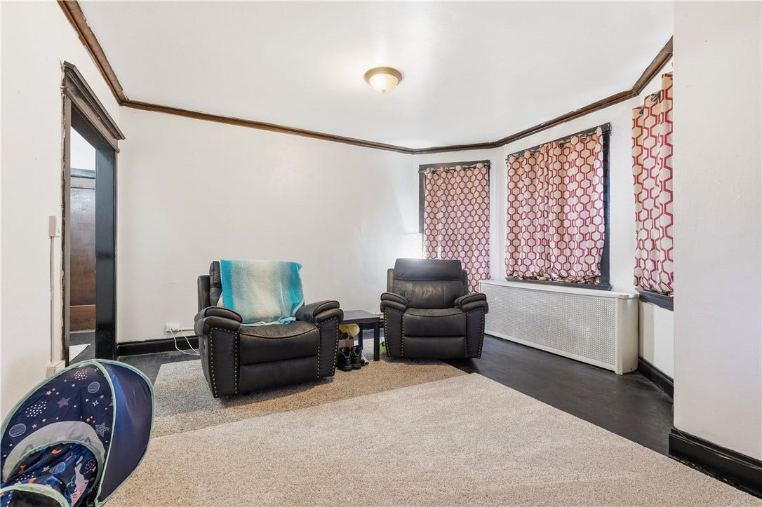 325 W Jefferson St, Butler, PA 16001