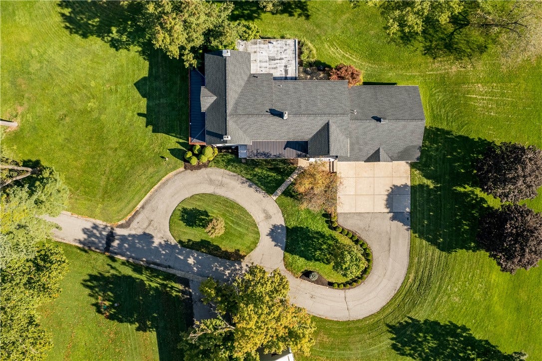 93 Pink House Lane, Sewickley, PA 15143