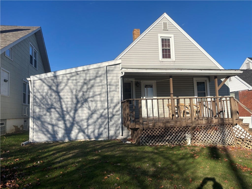 9 Woodlawn Ave, Uniontown, PA 15401