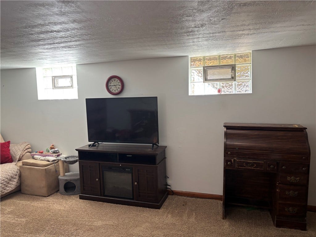 1451 Hillcrest Street, Washington, PA 15301