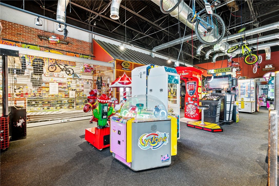 5400 William Penn Hwy, Export, PA 15632