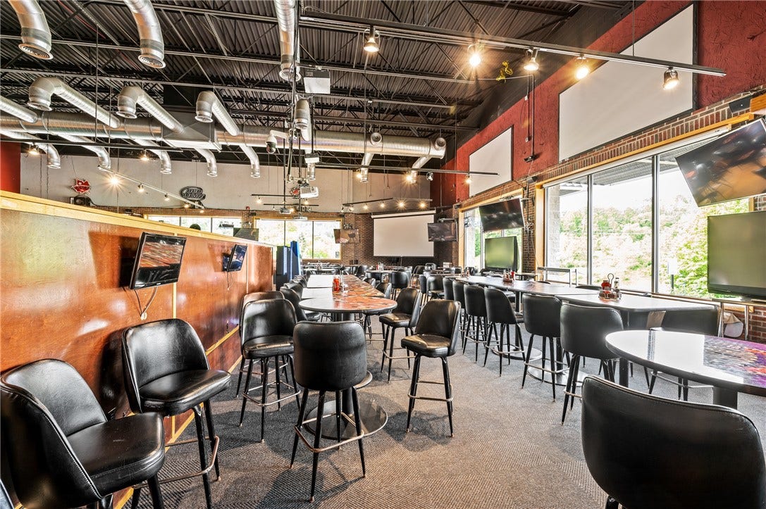 5400 William Penn Hwy, Export, PA 15632