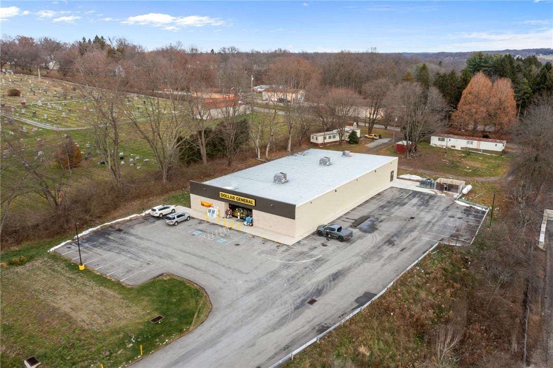 514 Greenville Rd, Mercer, PA 16137