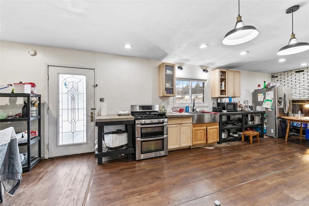 722 Connellsville Ave, Connellsville, PA 15425