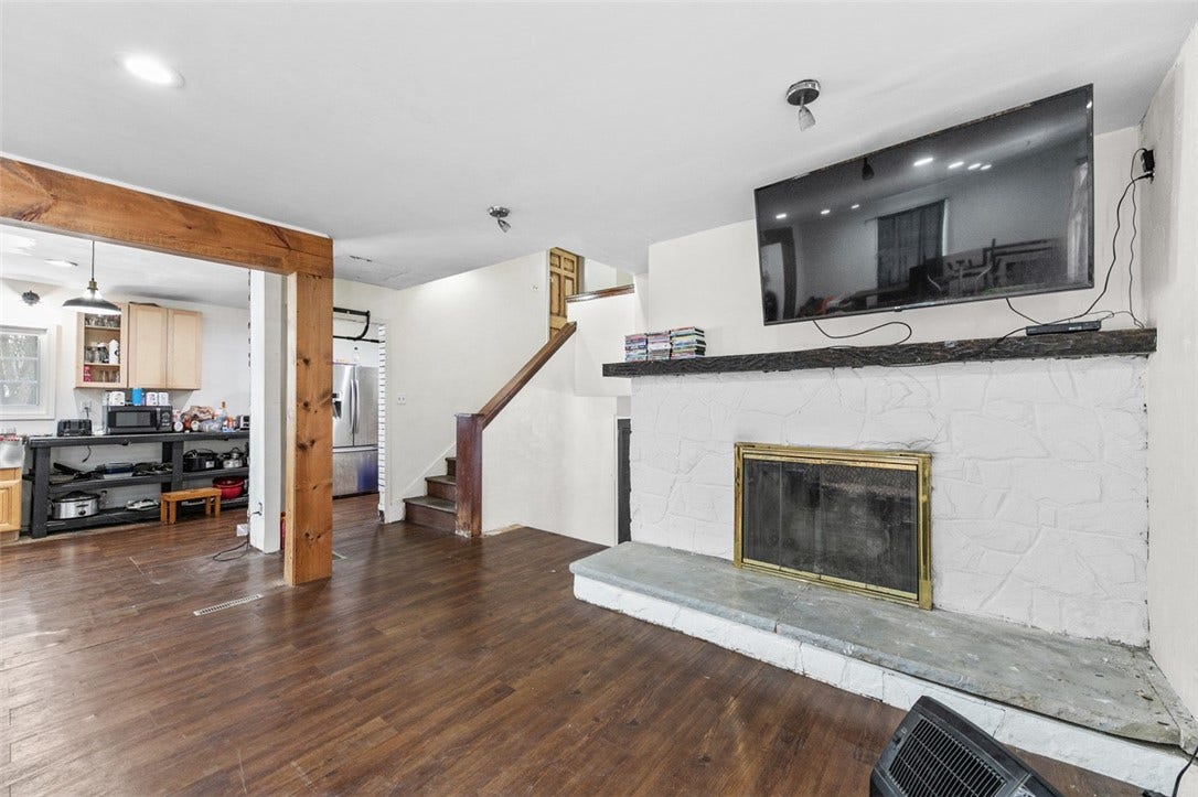 722 Connellsville Ave, Connellsville, PA 15425
