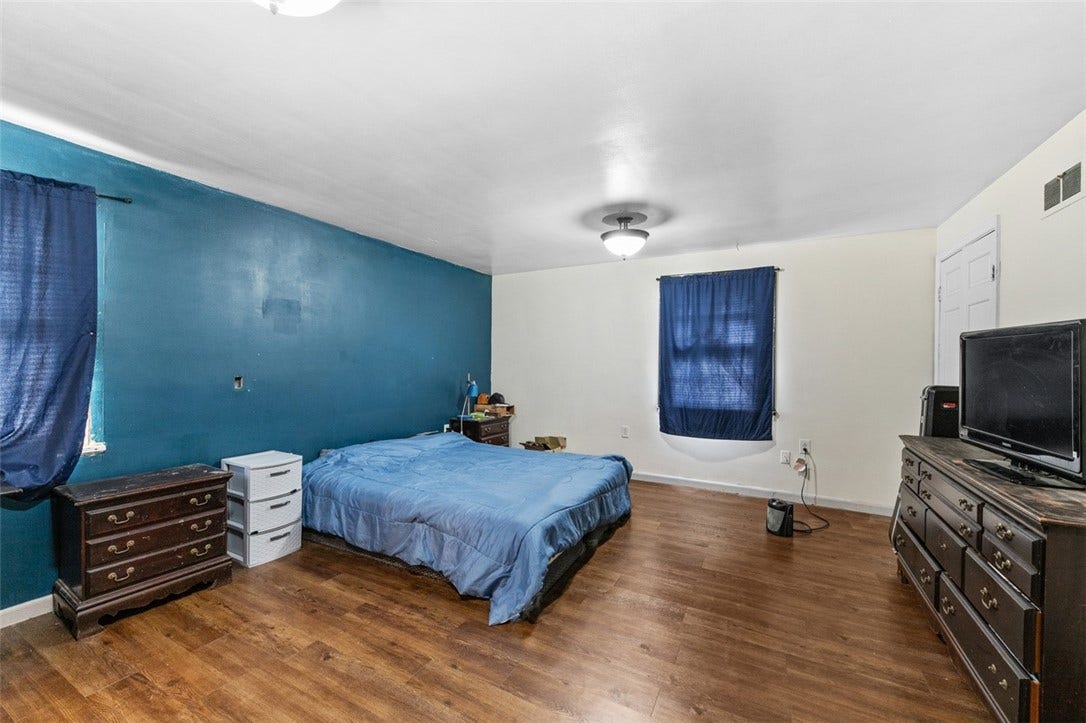 722 Connellsville Ave, Connellsville, PA 15425