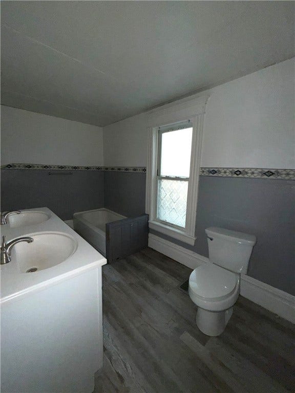540 S 9th St, Connellsville, PA 15425