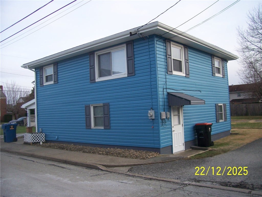 49 E 4th Ave, Latrobe, PA 15650