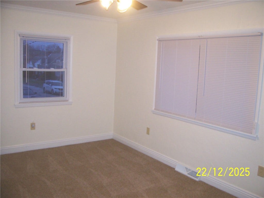 49 E 4th Ave, Latrobe, PA 15650 49 E 4th Ave, Latrobe, PA 15650
