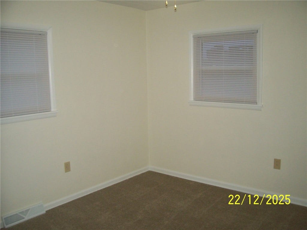 49 E 4th Ave, Latrobe, PA 15650 49 E 4th Ave, Latrobe, PA 15650