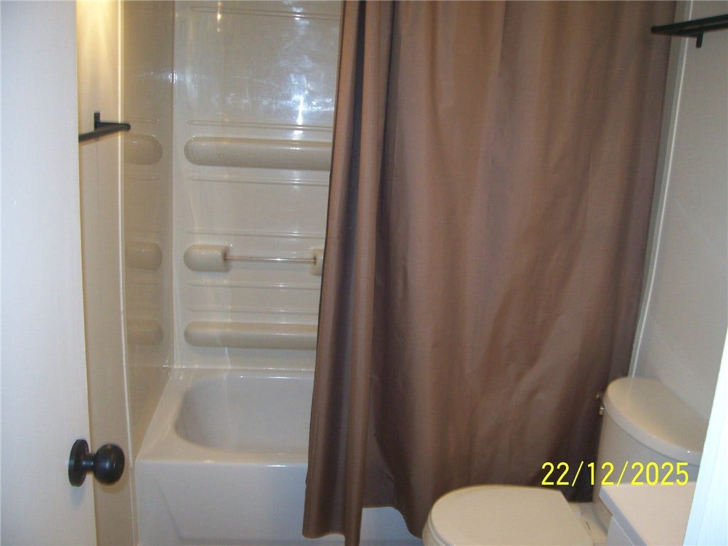 49 E 4th Ave, Latrobe, PA 15650 49 E 4th Ave, Latrobe, PA 15650