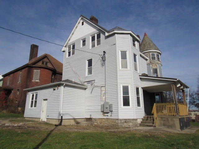 25 Ben Lomond Street, Uniontown, PA 15401