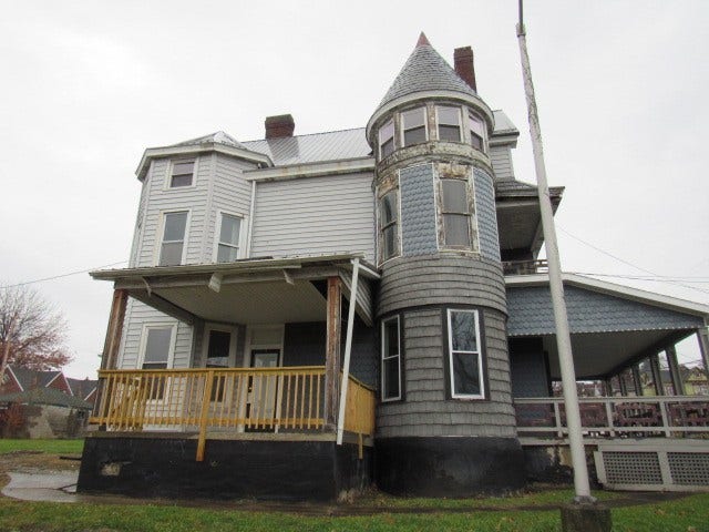 25 Ben Lomond Street, Uniontown, PA 15401