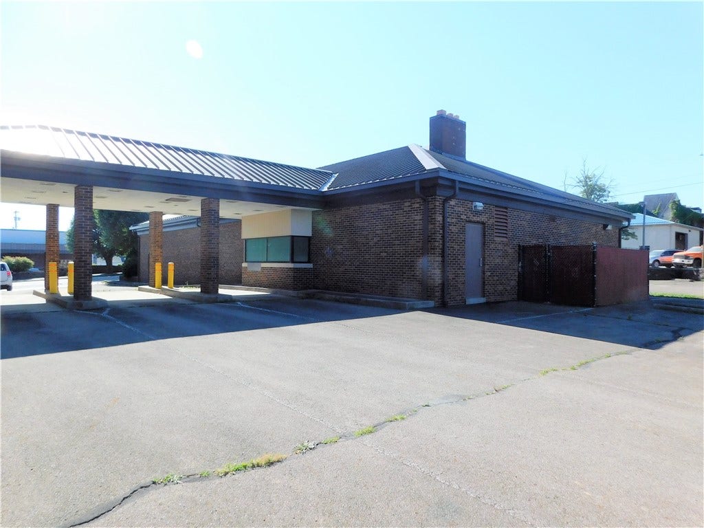 1 Main Street, Masontown, PA 15480