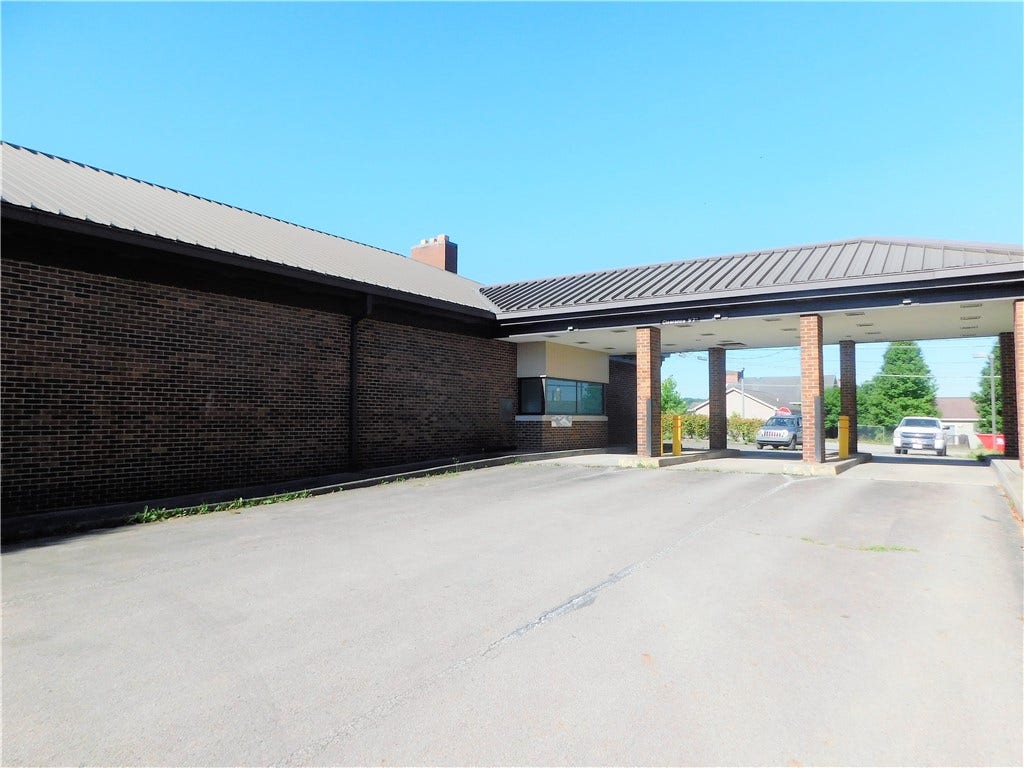 1 Main Street, Masontown, PA 15480