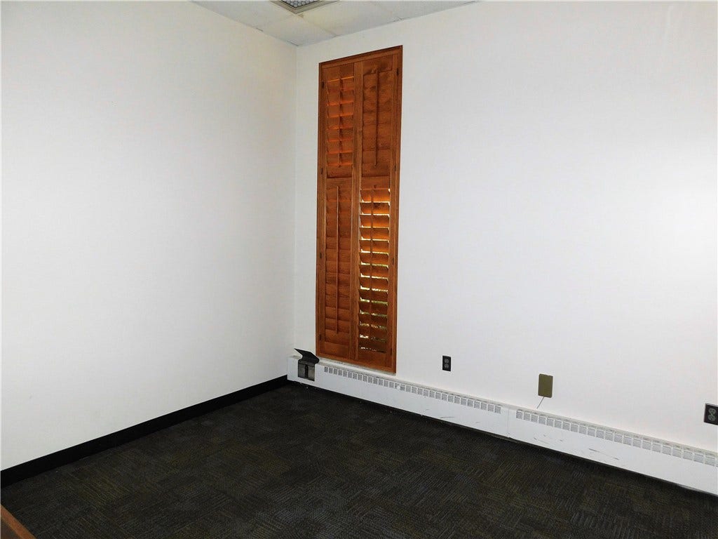 1 Main Street, Masontown, PA 15480