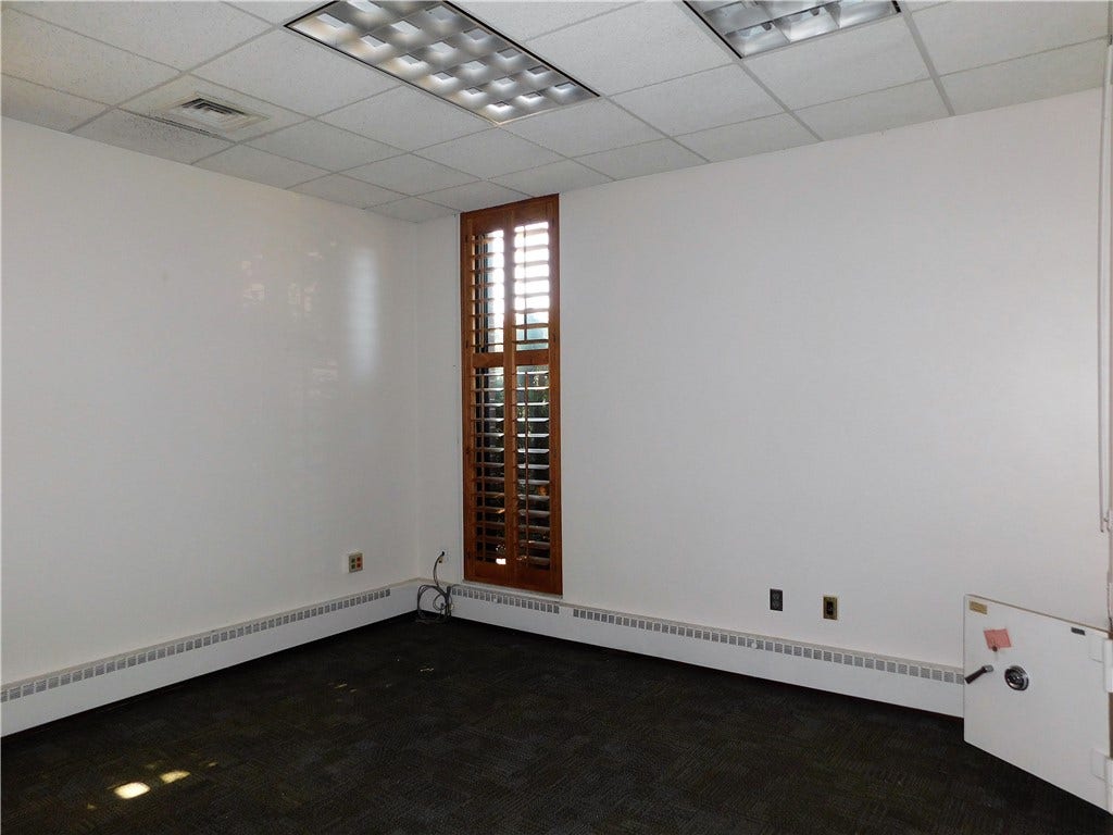 1 Main Street, Masontown, PA 15480
