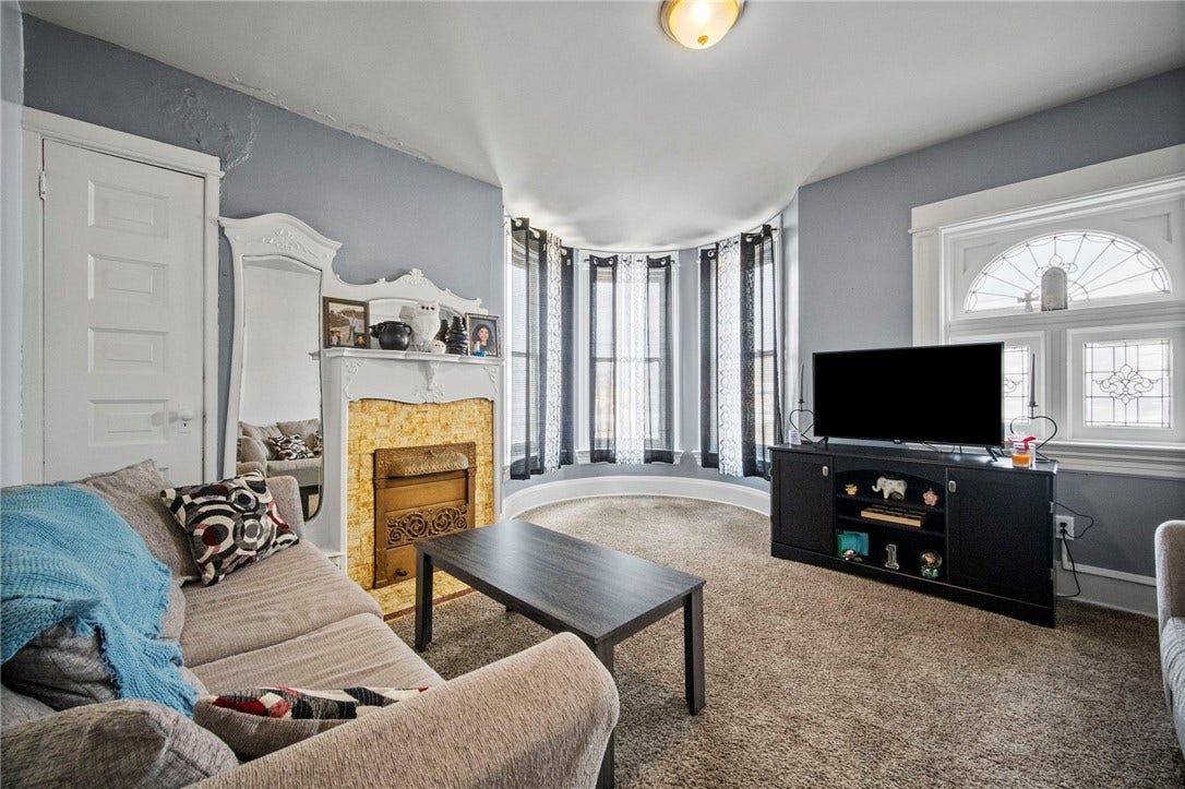 306 E Maiden St, Washington, PA 15301