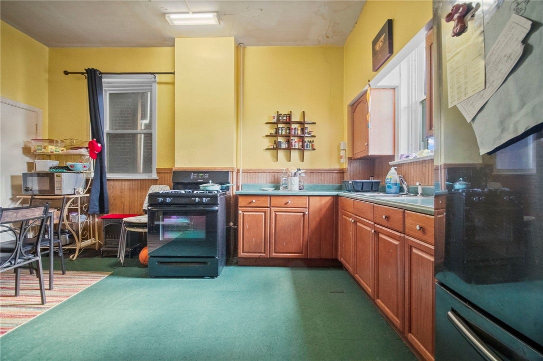 306 E Maiden St, Washington, PA 15301