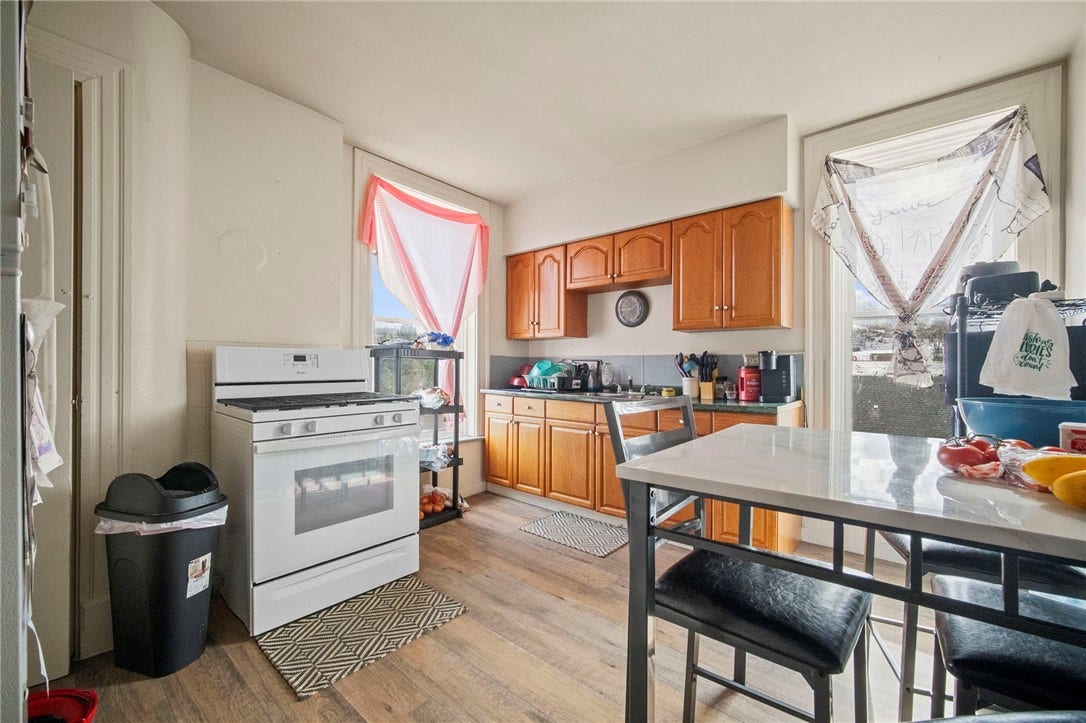 306 E Maiden St, Washington, PA 15301