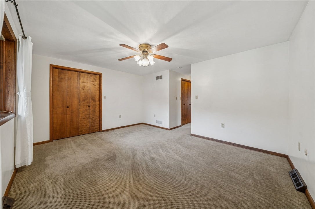 12219 Roth Drive, Irwin, PA 15642