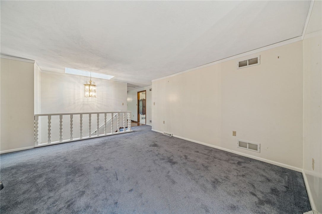 12219 Roth Drive, Irwin, PA 15642