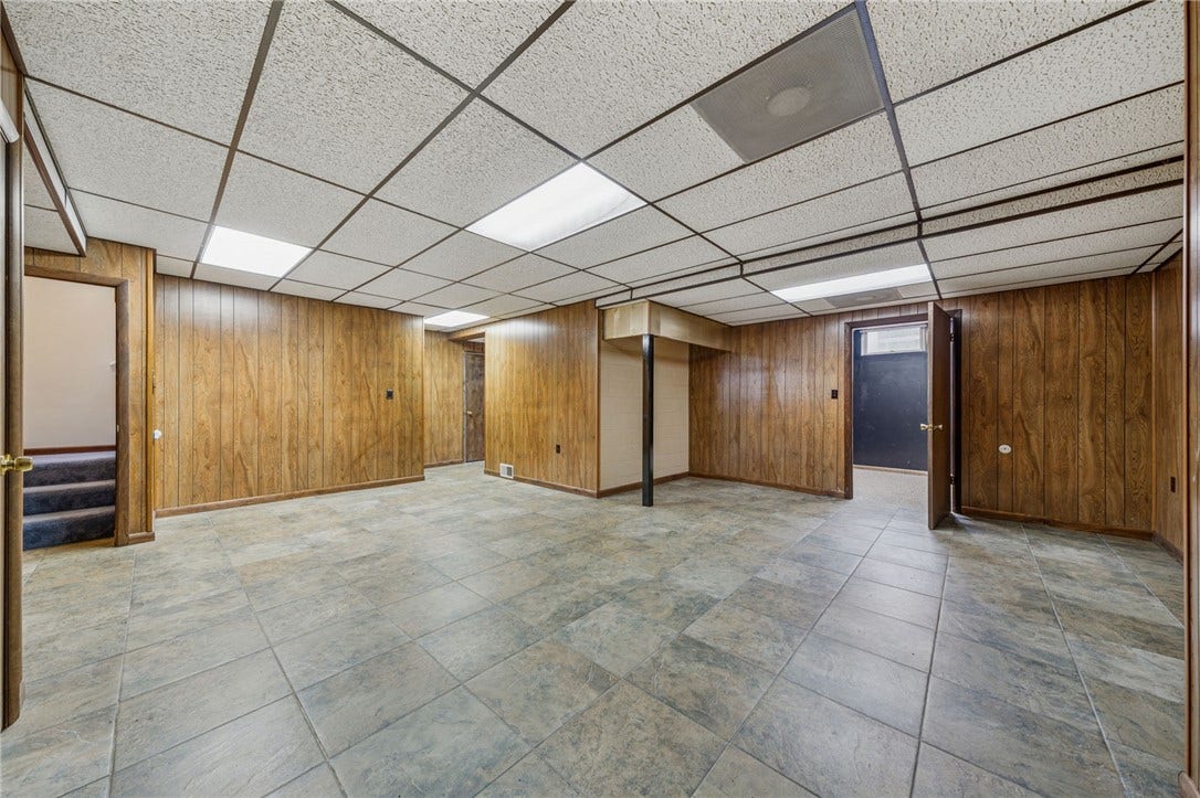 12219 Roth Drive, Irwin, PA 15642