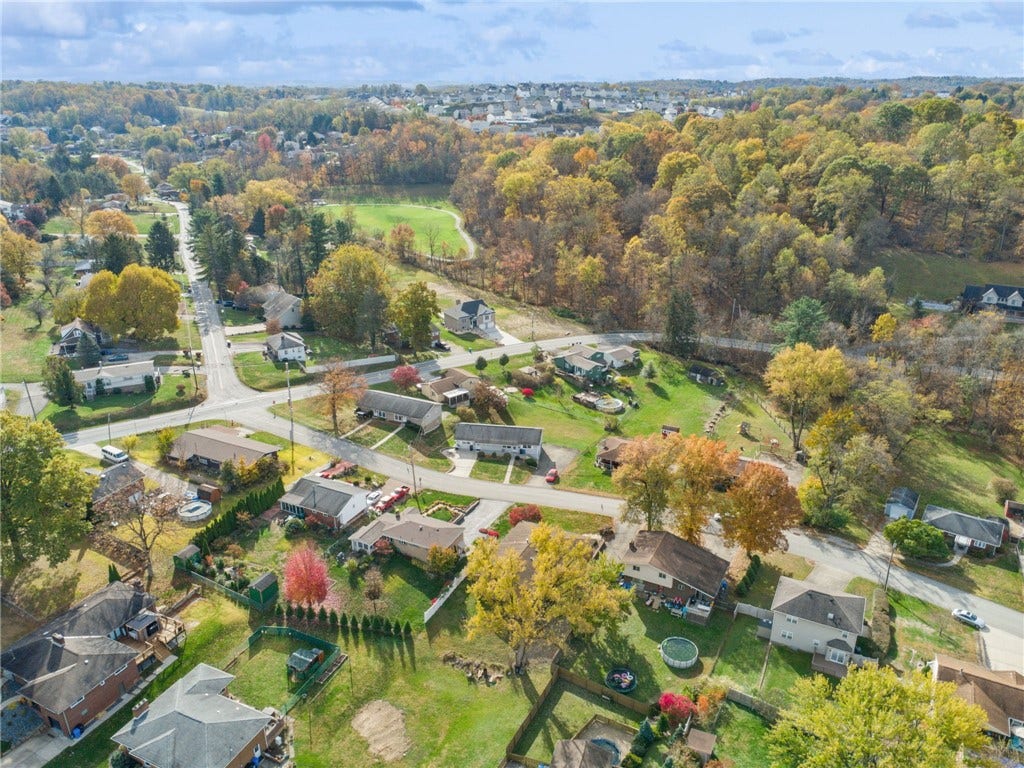 12219 Roth Drive, Irwin, PA 15642