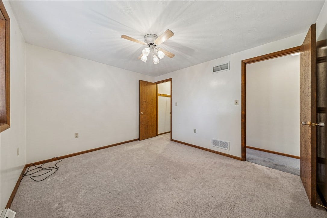 12219 Roth Drive, Irwin, PA 15642