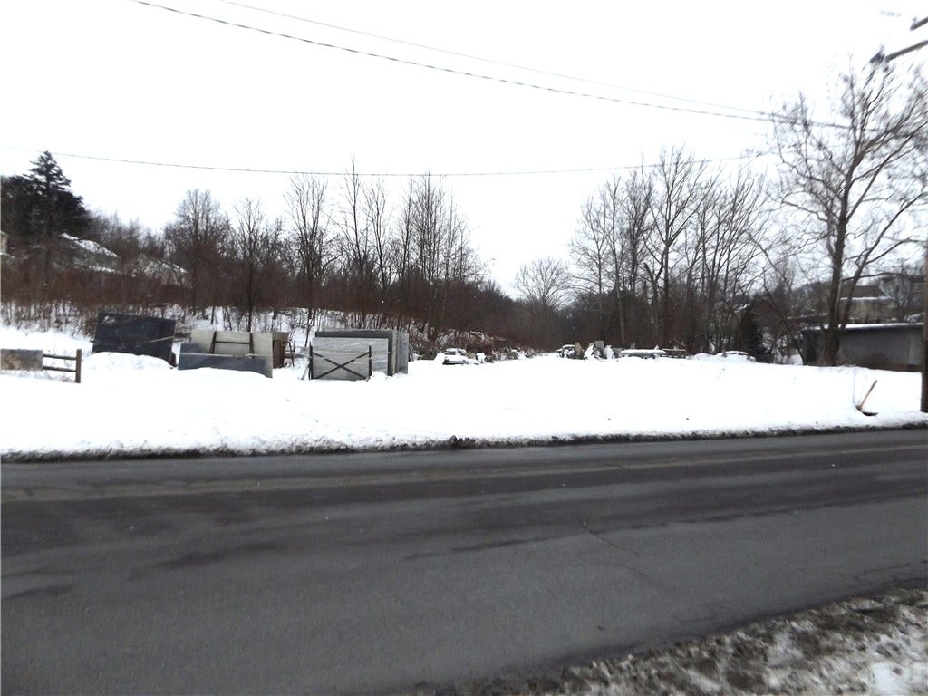 71 Lebanon Ave, Uniontown, PA 15401