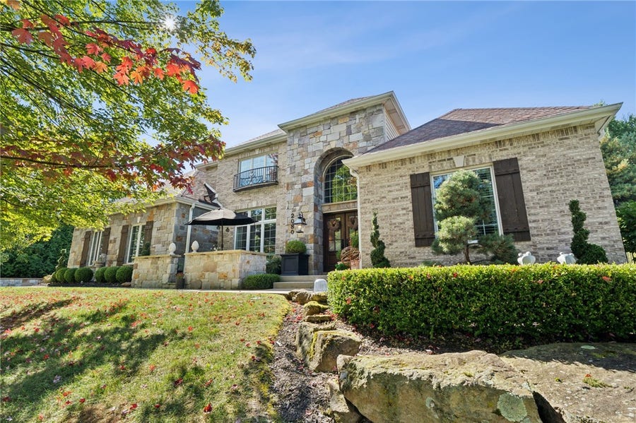 Property photo for 2080 Saint Ann Common, Irwin, PA